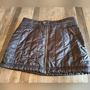 ATHLETA Toasty Buns Insulated Black Mini Puffer Quilted Skirt Women’s 10
